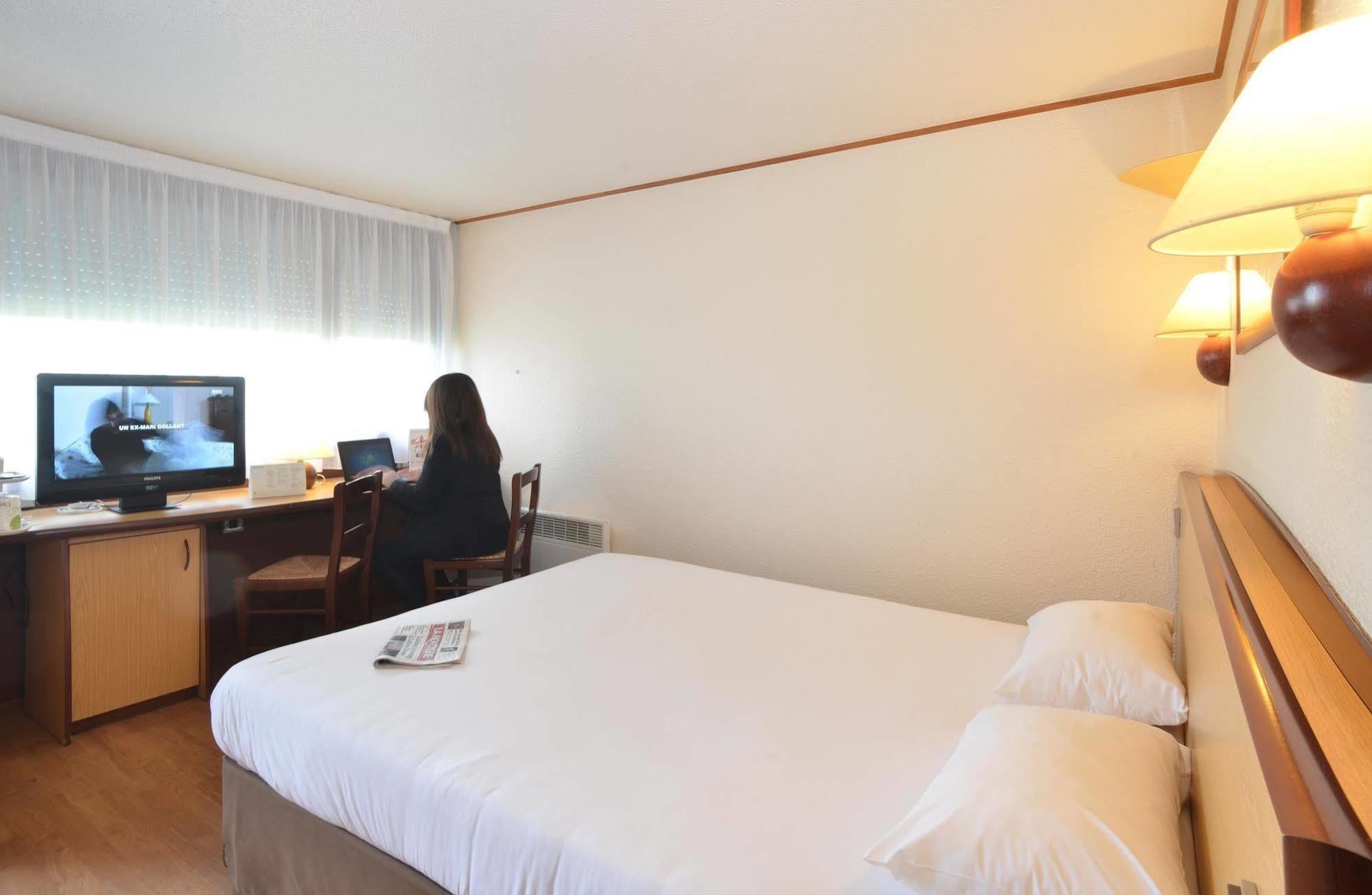 Hotel Campanile Brive-La-Gaillarde Ouest Exterior foto